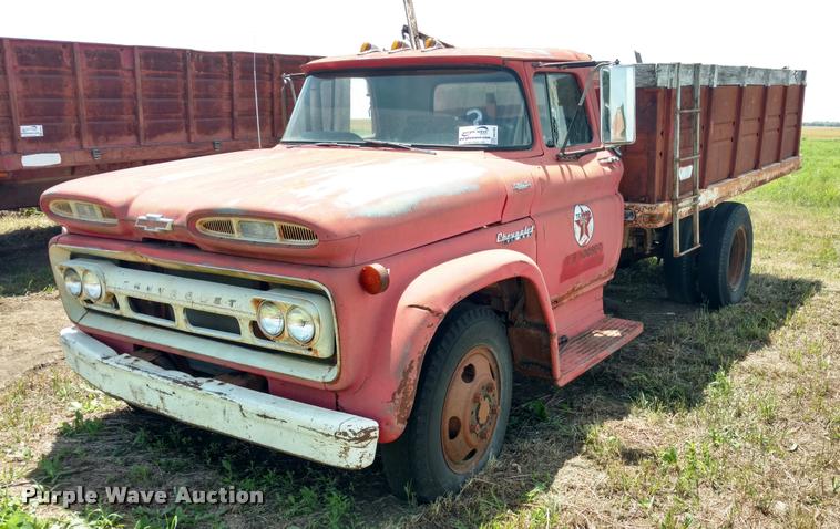 image for item DA5563 1960 Chevrolet Viking grain truck