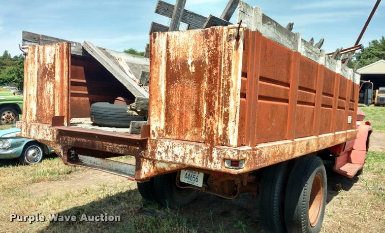 image for item DA5563 1960 Chevrolet Viking grain truck