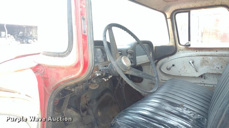 image for item DA5563 1960 Chevrolet Viking grain truck