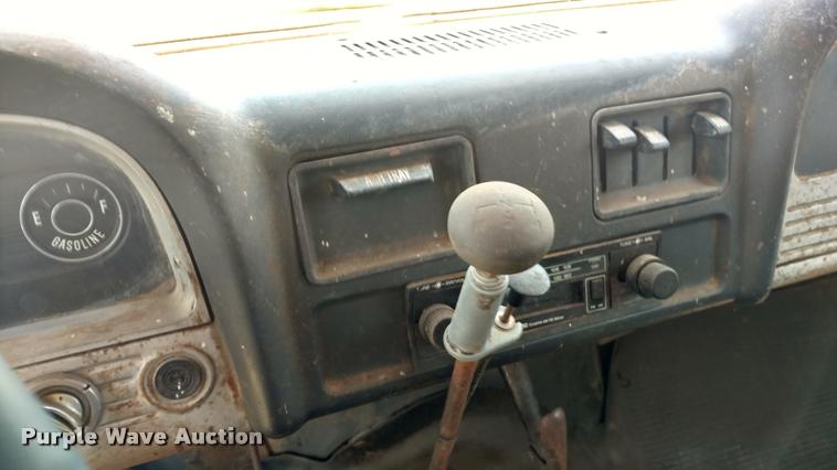 image for item DA5563 1960 Chevrolet Viking grain truck