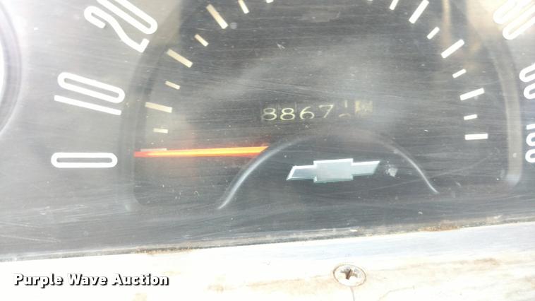 image for item DA5563 1960 Chevrolet Viking grain truck