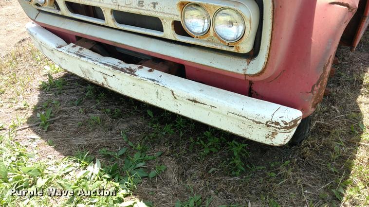 image for item DA5563 1960 Chevrolet Viking grain truck