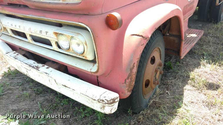 image for item DA5563 1960 Chevrolet Viking grain truck