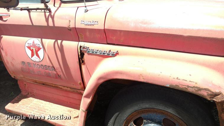 image for item DA5563 1960 Chevrolet Viking grain truck