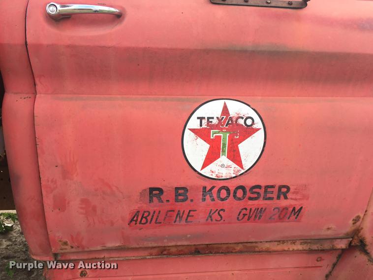 image for item DA5563 1960 Chevrolet Viking grain truck