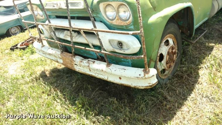 image for item DA5565 1959 GMC 350 grain truck