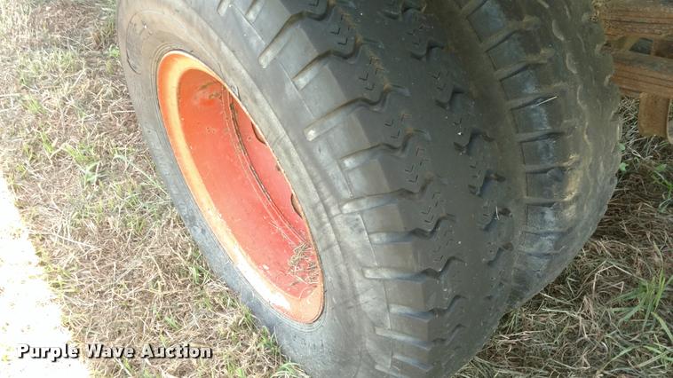 image for item DA5565 1959 GMC 350 grain truck