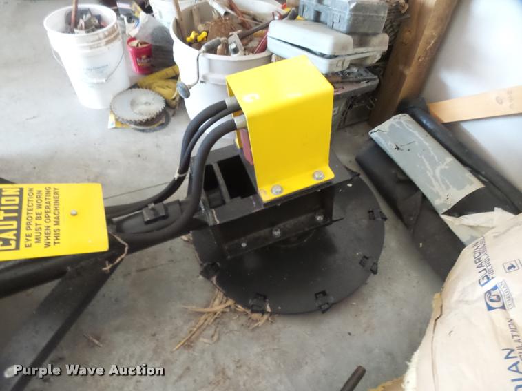 image for item DA5567 Vail skid steer tree saw