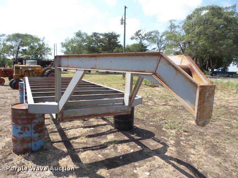 image for item DA6448 Gooseneck trailer frame