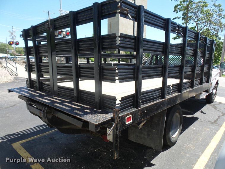 image for item DA6469 1997 Ford F350 Super Duty flatbed pickup truck