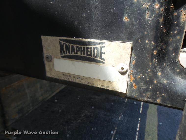 image for item DA6469 1997 Ford F350 Super Duty flatbed pickup truck