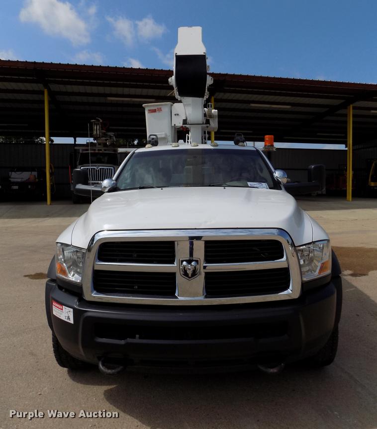 image for item DA6780 2011 Dodge Ram 5500 bucket truck