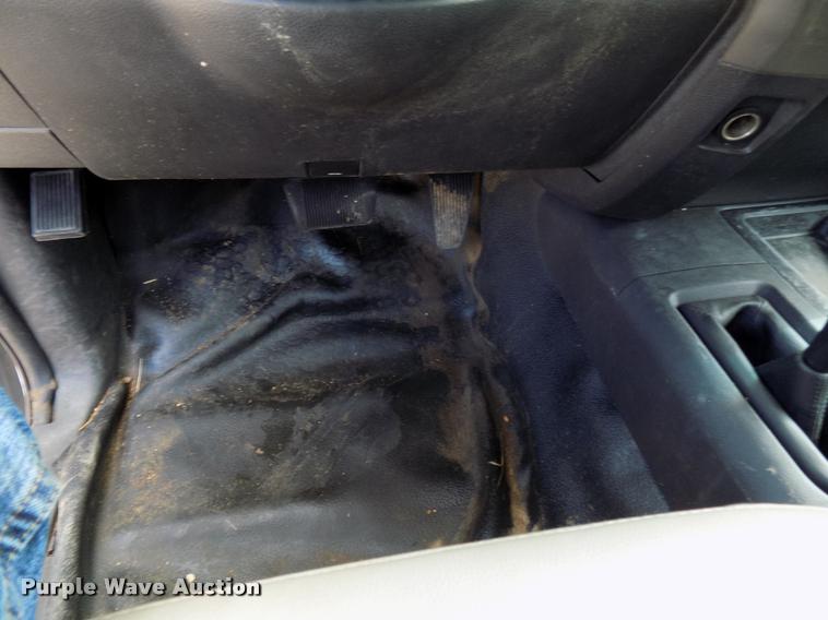 image for item DA6780 2011 Dodge Ram 5500 bucket truck