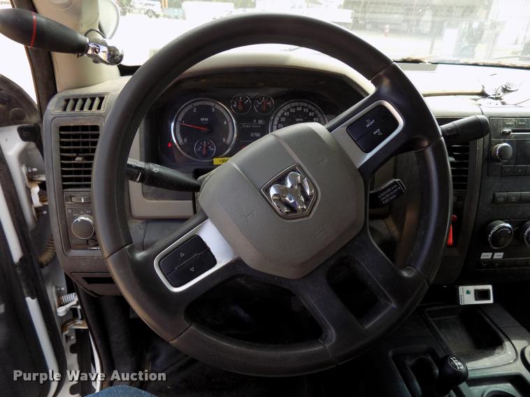 image for item DA6780 2011 Dodge Ram 5500 bucket truck