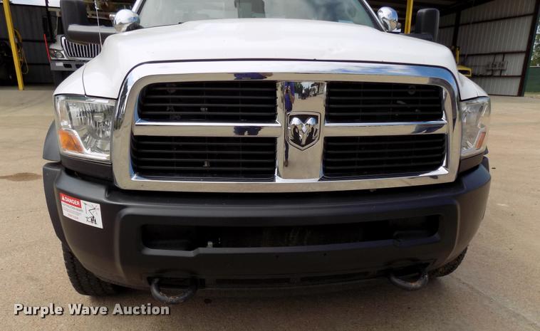 image for item DA6780 2011 Dodge Ram 5500 bucket truck