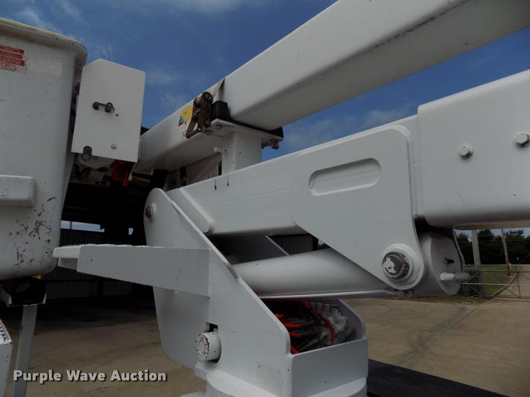 image for item DA6780 2011 Dodge Ram 5500 bucket truck