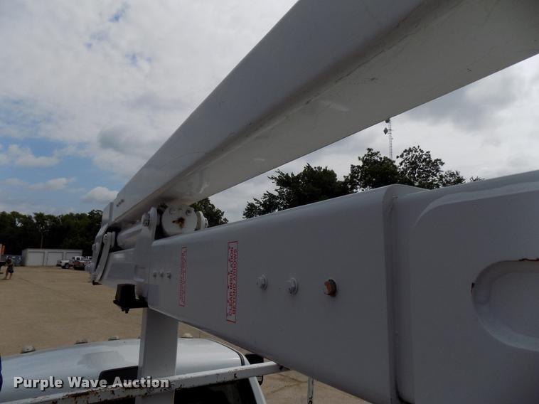 image for item DA6780 2011 Dodge Ram 5500 bucket truck