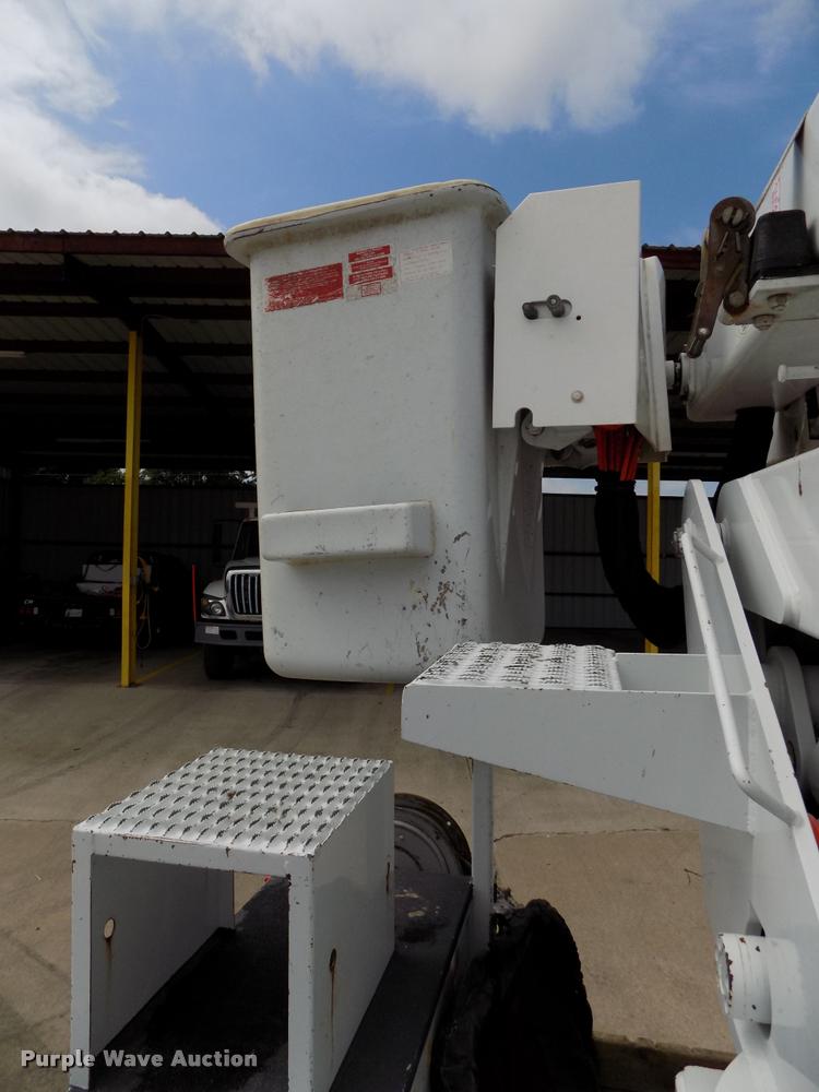 image for item DA6780 2011 Dodge Ram 5500 bucket truck