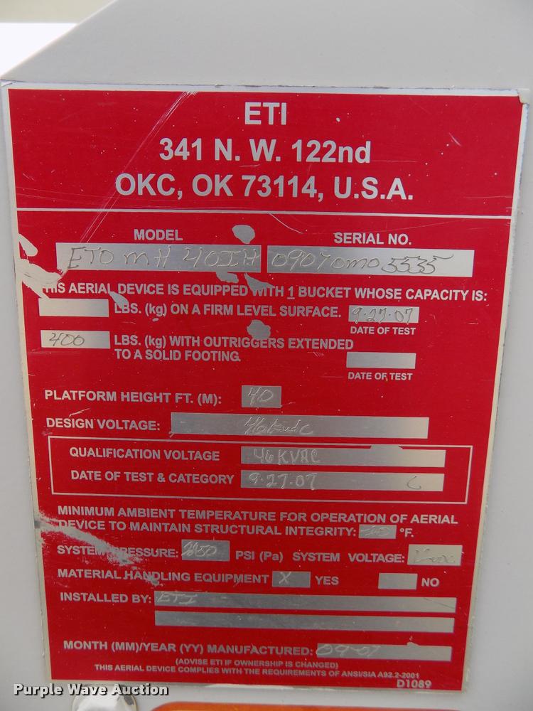 image for item DA6780 2011 Dodge Ram 5500 bucket truck