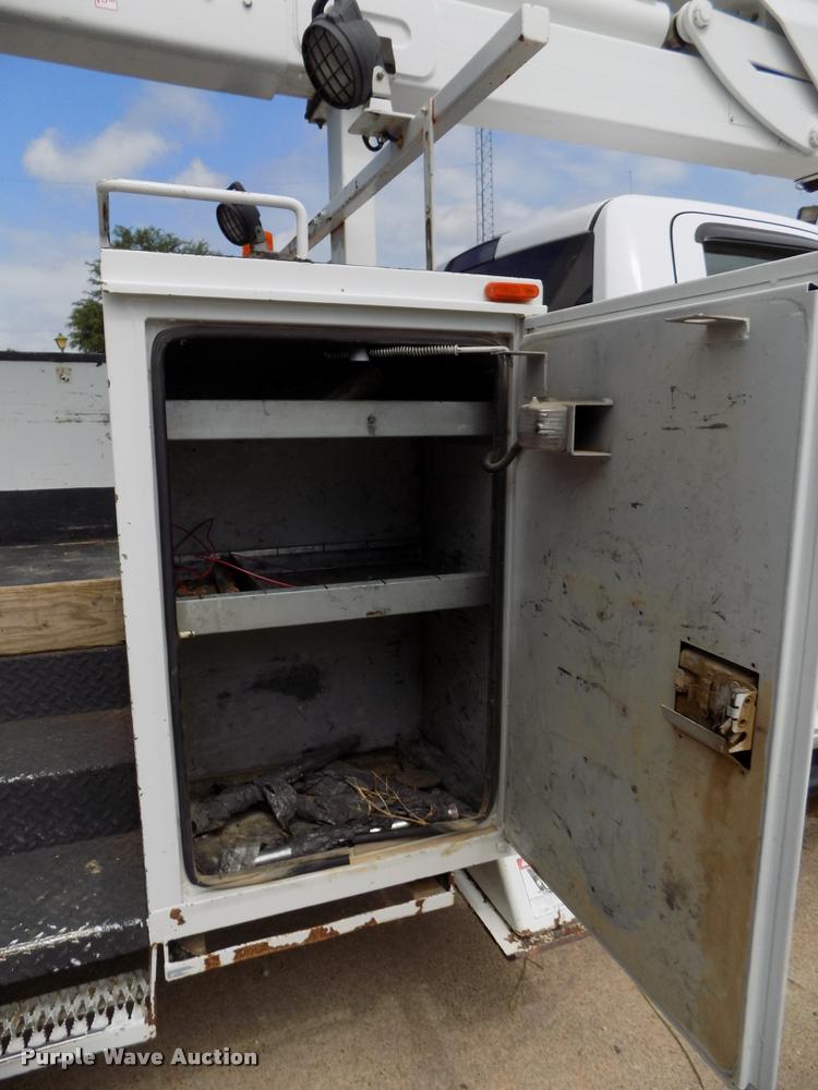 image for item DA6780 2011 Dodge Ram 5500 bucket truck