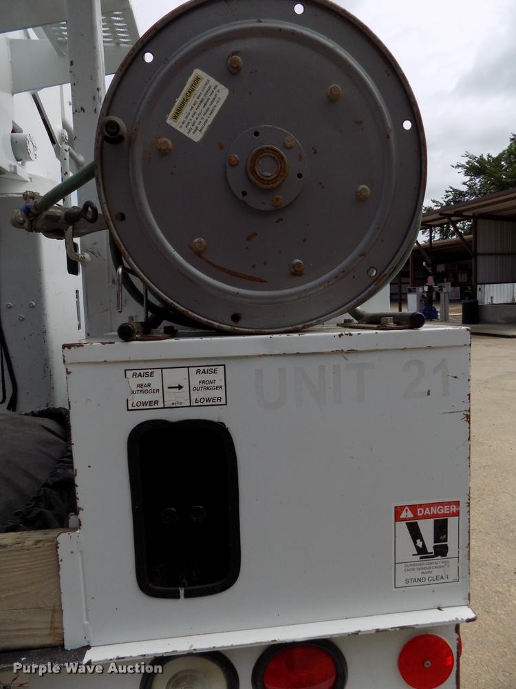 image for item DA6780 2011 Dodge Ram 5500 bucket truck