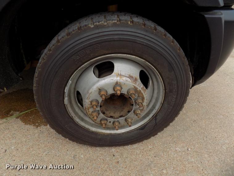 image for item DA6780 2011 Dodge Ram 5500 bucket truck