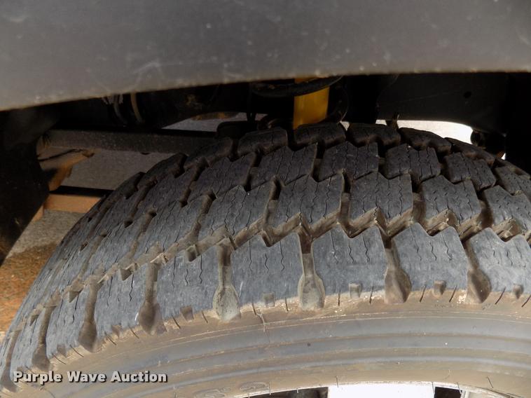 image for item DA6780 2011 Dodge Ram 5500 bucket truck