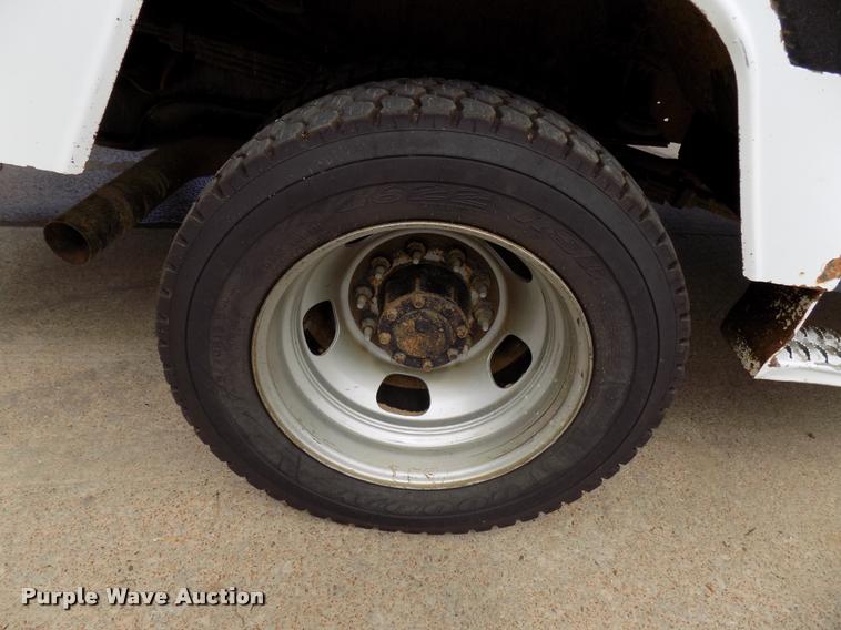 image for item DA6780 2011 Dodge Ram 5500 bucket truck