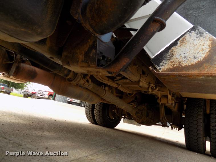 image for item DA6780 2011 Dodge Ram 5500 bucket truck