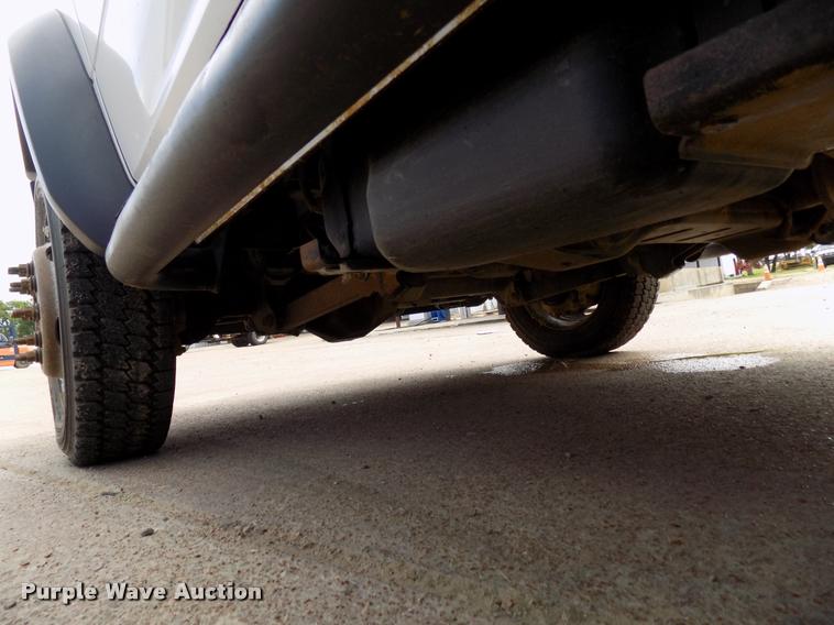 image for item DA6780 2011 Dodge Ram 5500 bucket truck