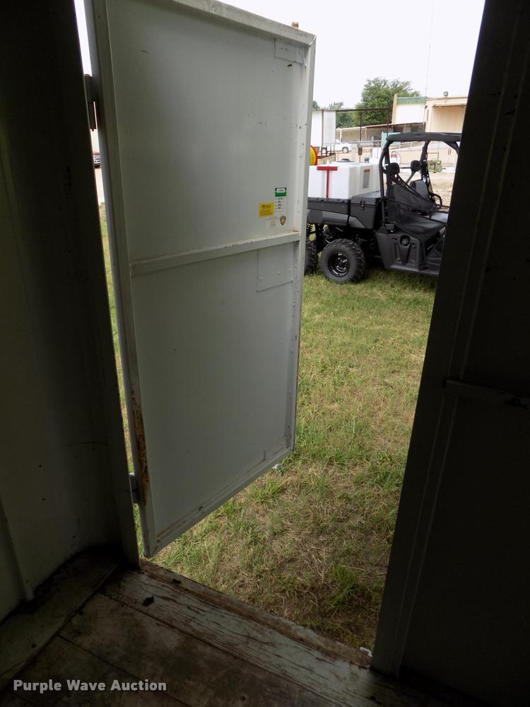 image for item DA6781 2005 W-W enclosed cargo trailer