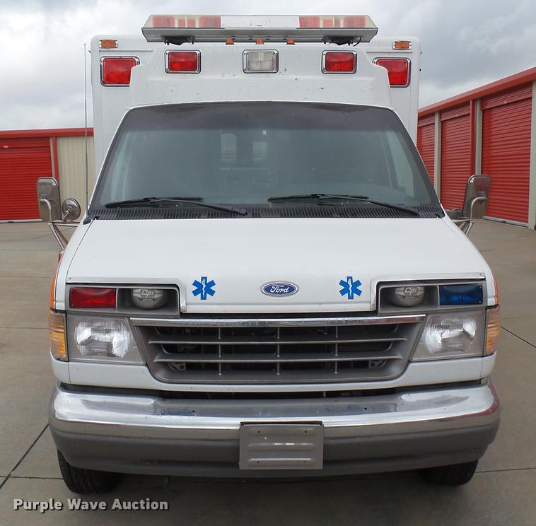 image for item DA7966 1992 Ford Econoline E350 ambulance