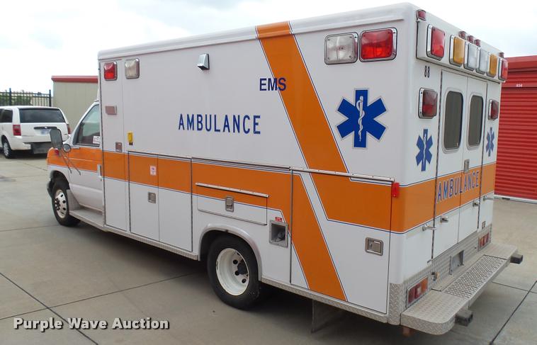 image for item DA7966 1992 Ford Econoline E350 ambulance