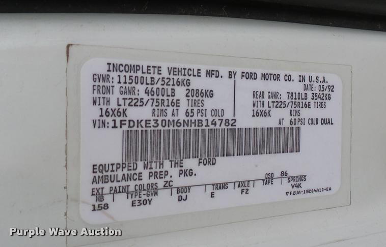 image for item DA7966 1992 Ford Econoline E350 ambulance