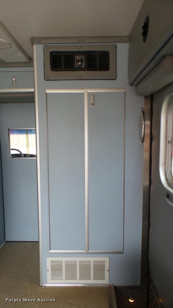 image for item DA7966 1992 Ford Econoline E350 ambulance