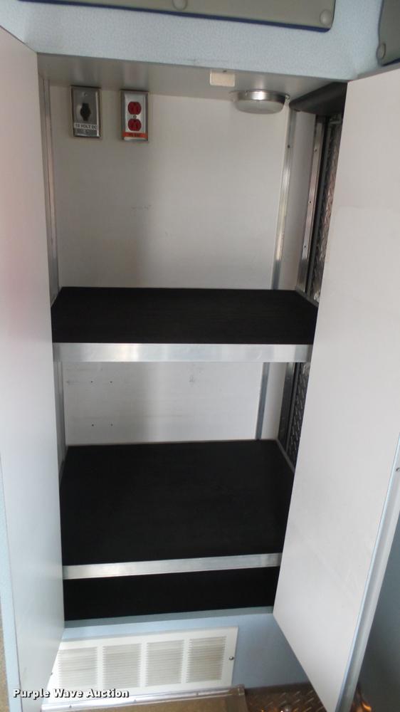 image for item DA7966 1992 Ford Econoline E350 ambulance