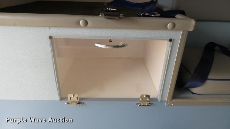 image for item DA7966 1992 Ford Econoline E350 ambulance