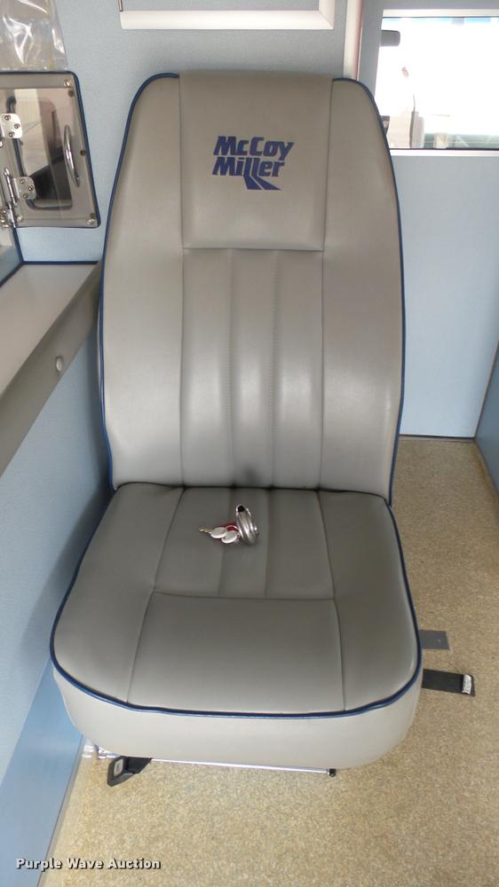 image for item DA7966 1992 Ford Econoline E350 ambulance