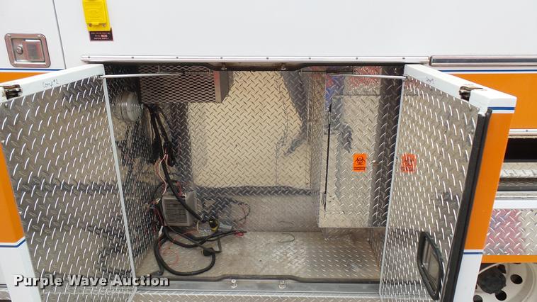 image for item DA7966 1992 Ford Econoline E350 ambulance