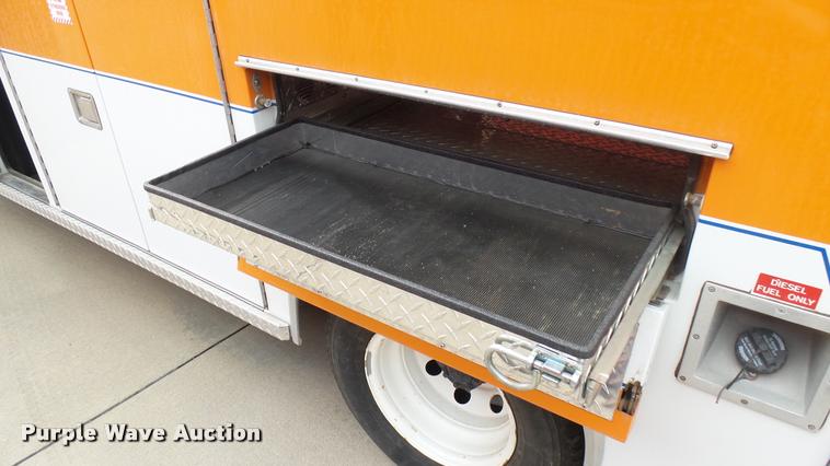 image for item DA7966 1992 Ford Econoline E350 ambulance