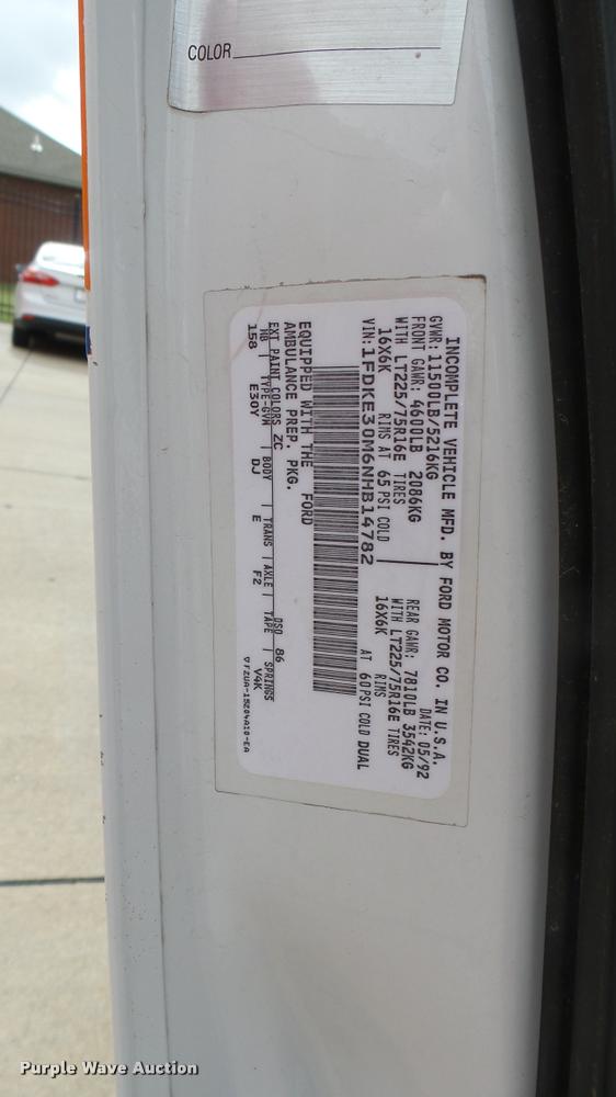 image for item DA7966 1992 Ford Econoline E350 ambulance