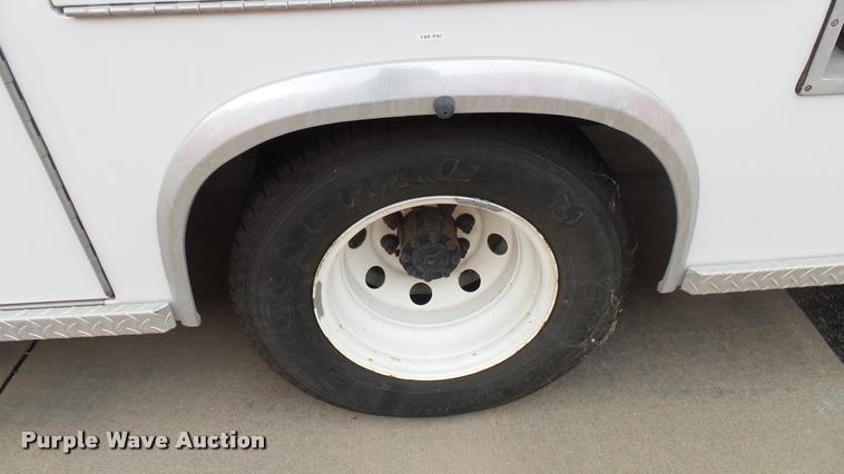 image for item DA7966 1992 Ford Econoline E350 ambulance