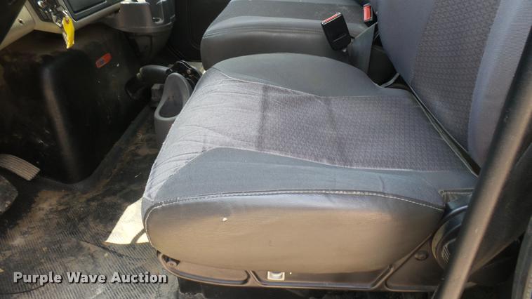 image for item DA7982 2014 International TerraStar truck chassis