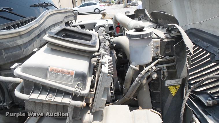 image for item DA7982 2014 International TerraStar truck chassis