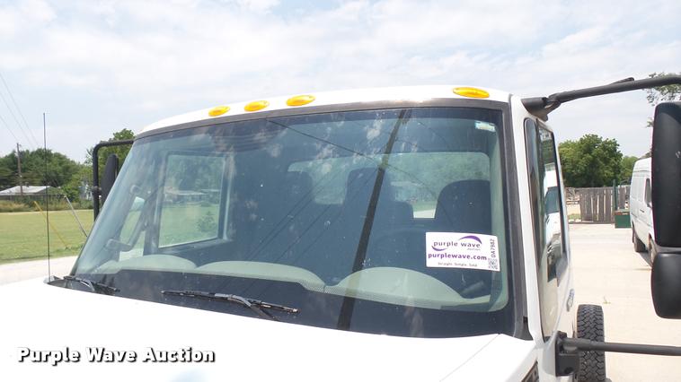 image for item DA7982 2014 International TerraStar truck chassis