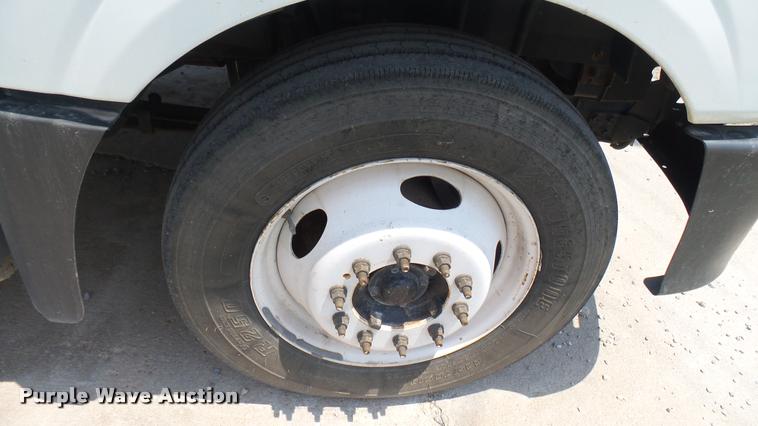 image for item DA7982 2014 International TerraStar truck chassis