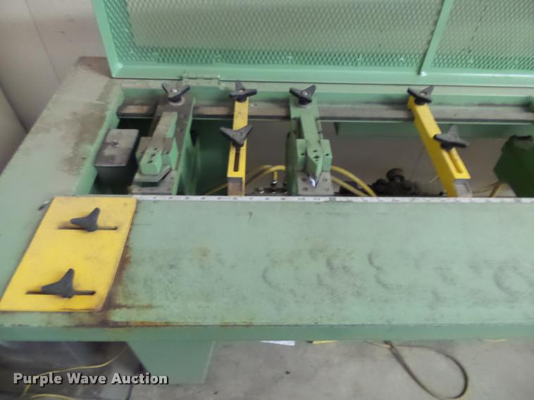 image for item DA9207 Berry Industries notcher