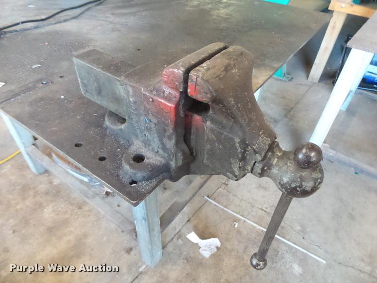 image for item DA9213 Drill press, grinder, vice and table