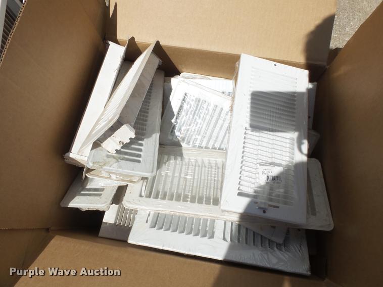 image for item DA9219 Floor and ceiling vents