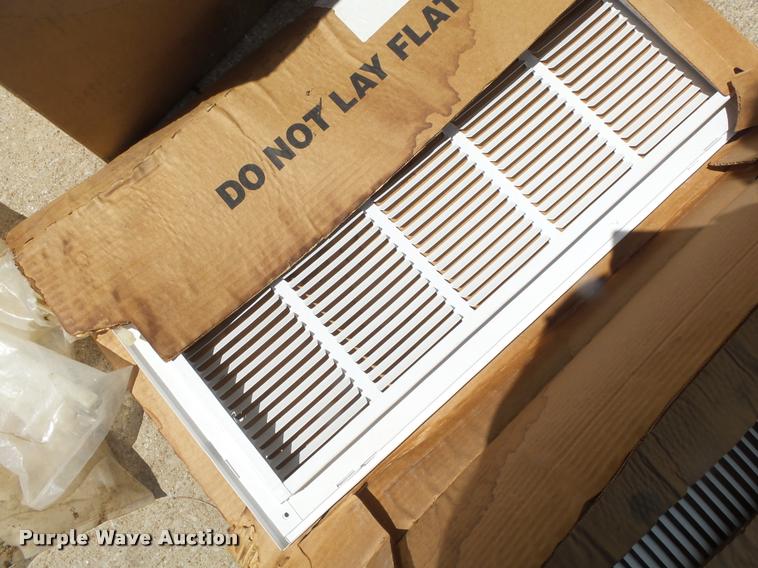 image for item DA9219 Floor and ceiling vents